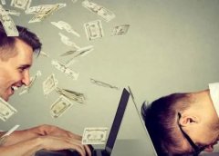 月入10万的牛人,都深知这个赚钱的底层逻辑!