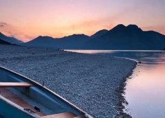 表妹上班搞副业,工资3000,躺赚2万的项目