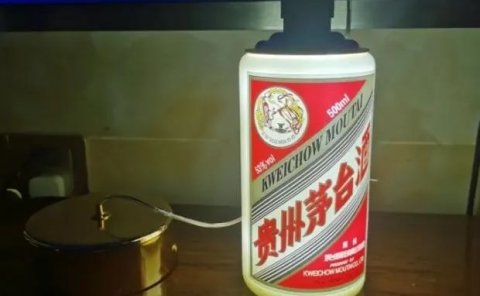 旧酒瓶回收加工改造:日赚一两千的冷门生意!